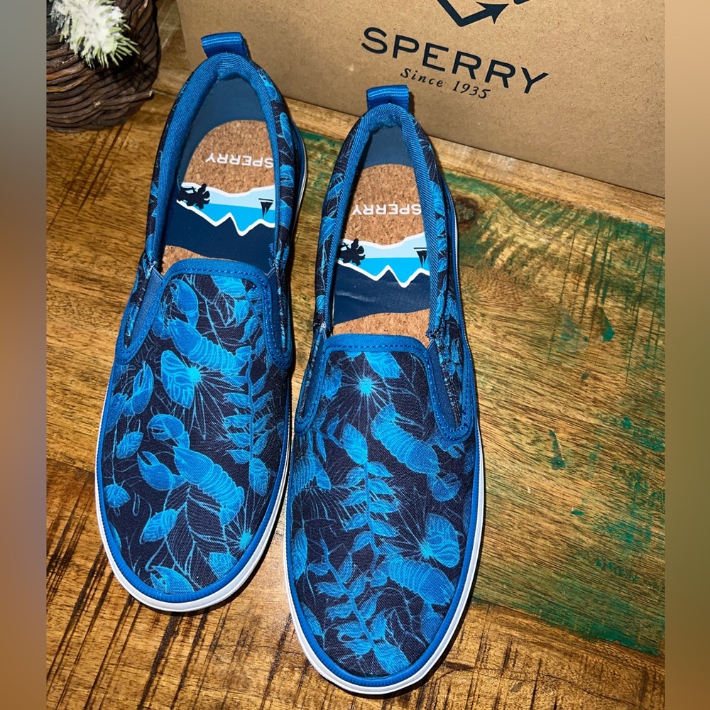 Sperry Top-Sider blue Navy Resort Crest slip on sneaker. Size 7. NIB NWT - Picture 7 of 10